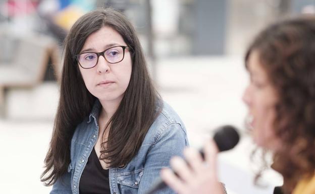 La concejala gijonesa de Podemos, Alba González, nueva directora general de Igualdad de Trato y Diversidad Étnico Racial
