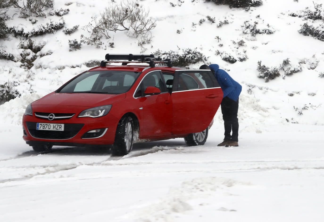 Dificultades en los puertos por las nevadas