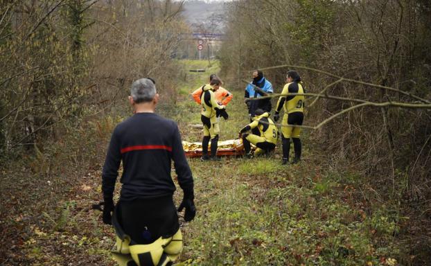 Rescatan a una joven del río Nalón a la altura de Ciaño