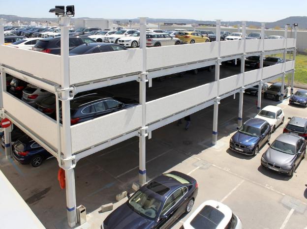 Aurelio Martín plantea para Peritos un aparcamiento metálico en altura