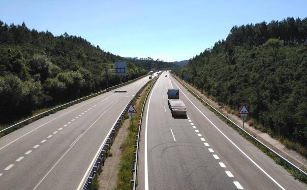 Un octogenario circula nueve kilómetros en sentido contrario por la autovía del Cantábrico