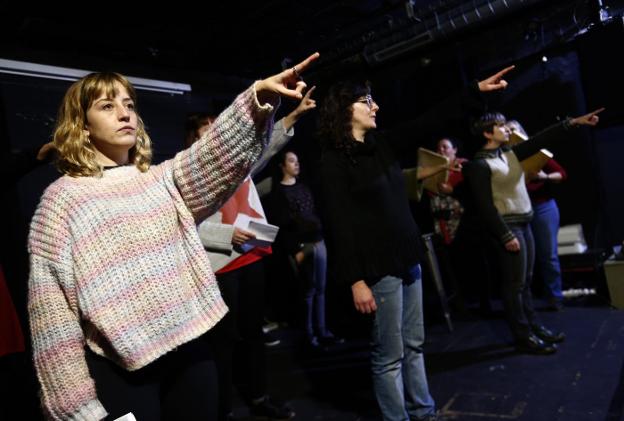 'Un violador nel to camín': Asturias se suma al himno feminista