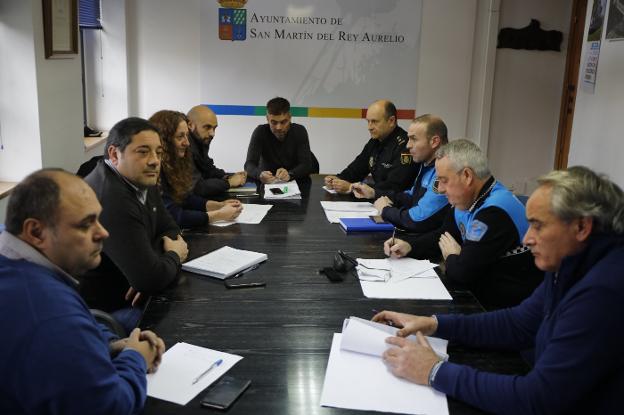 La Policía insta a denunciar la inseguridad en las estaciones de Feve