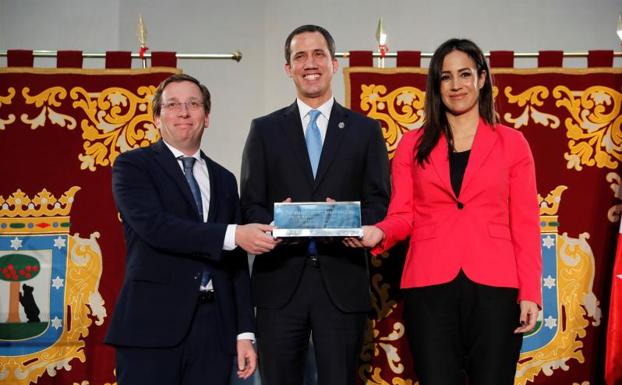 Guaidó excusa a Sánchez por no recibirle: «Fue el primer presidente en reconocerme»