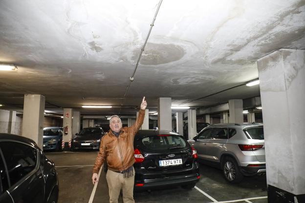 Una comunidad denuncia filtraciones de agua de Los Pericones desde hace 18 años