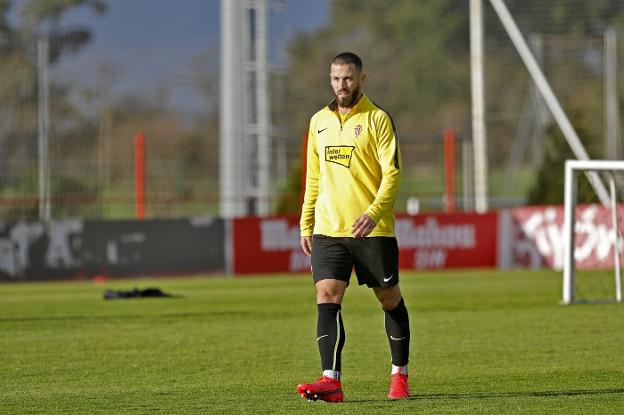 Sporting | Djukic frena la salida de Álvaro