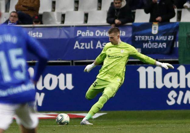 El Real Oviedo no pone el candado