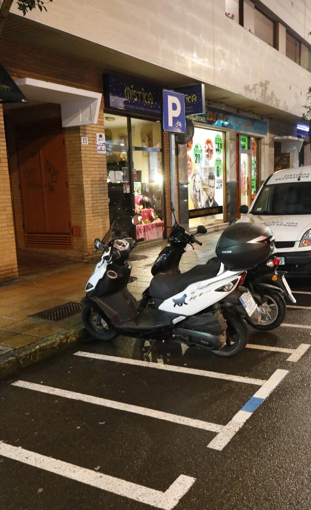 Nuevas plazas para motos en los espacios que utilizaba Tucycle