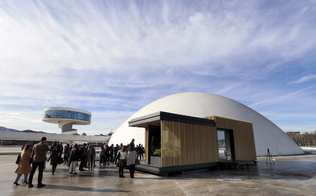 La primera habitación modular se exhibe en el Niemeyer