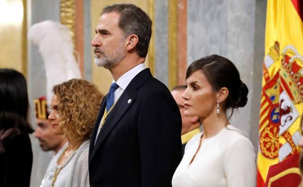 Letizia, de nuevo blanco de las miradas