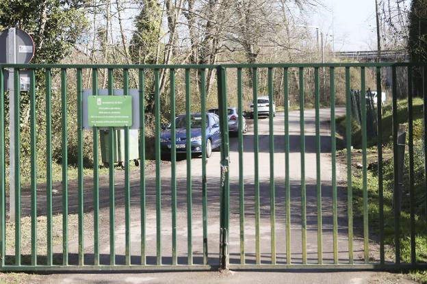 El parque municipal La Cebera prohíbe el acceso a vehículos tras su reapertura