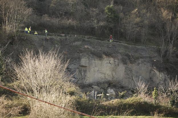 La ladera del argayo de Boo contará con una doble malla metálica de contención