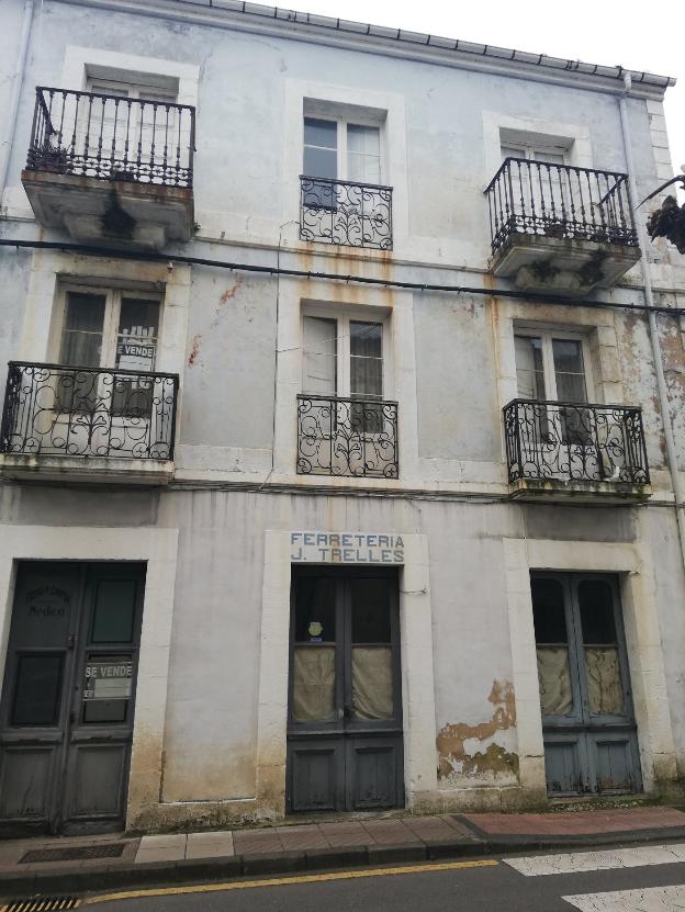 Una familia cede un inmueble en Boal para construir un nuevo centro de salud