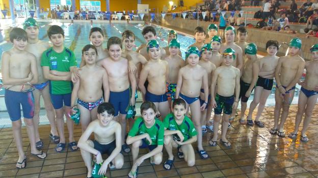 Los jóvenes fabriles mandan en los escolares