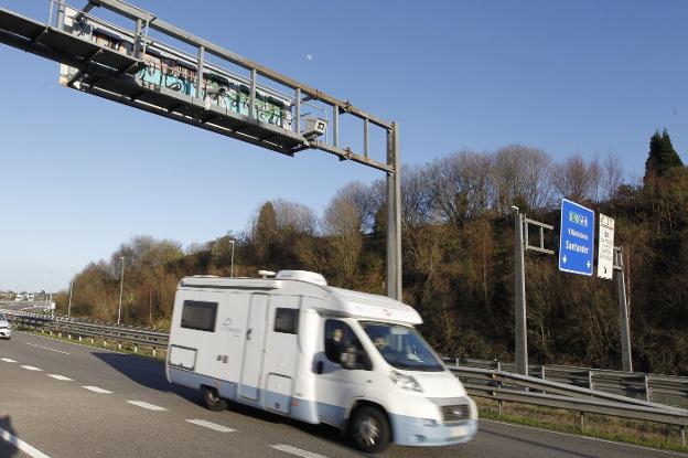 Los radares ponen un 75% más de multas en Asturias