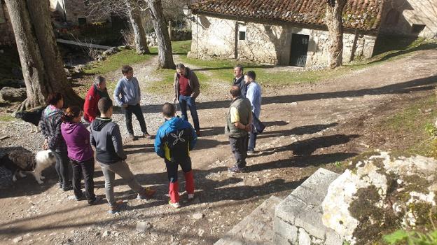 El funicular de Bulnes cerrará trece días para la 'gran inspección'