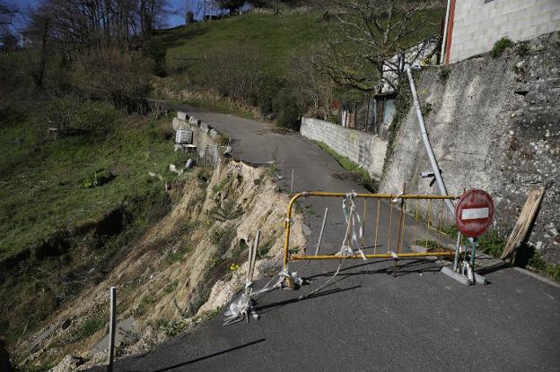 El Principado estabilizará el pueblo de Cocañín un año después del argayo