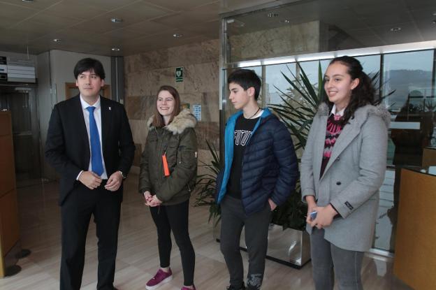 El Principado implantará la figura del tutor para fomentar vocaciones científicas en las alumnas