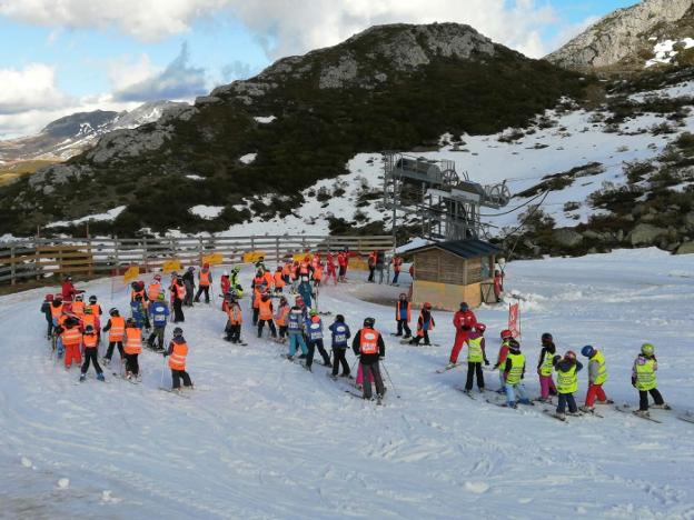 El PP reclama financiación para las mejoras que precisa la estación de Valgrande-Pajares