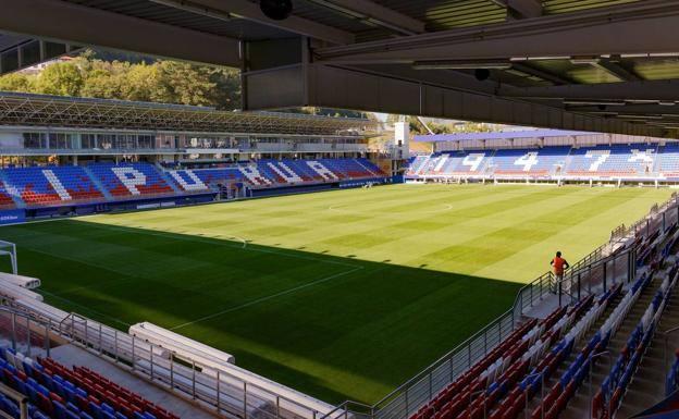 La contaminación del aire por el vertedero de Zaldibar obliga a aplazar el Eibar-Real