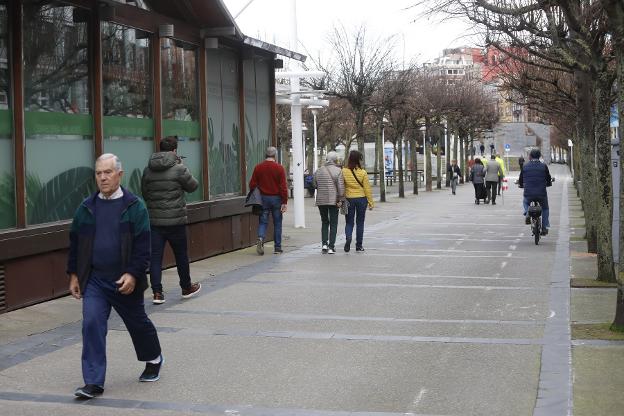 La puesta a punto de cuatro carriles bici, antes del verano
