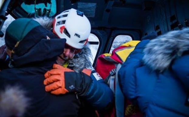 Óscar Cardo (compañero de Alex Txikon) rescatado y hospitalizado en Katmandú