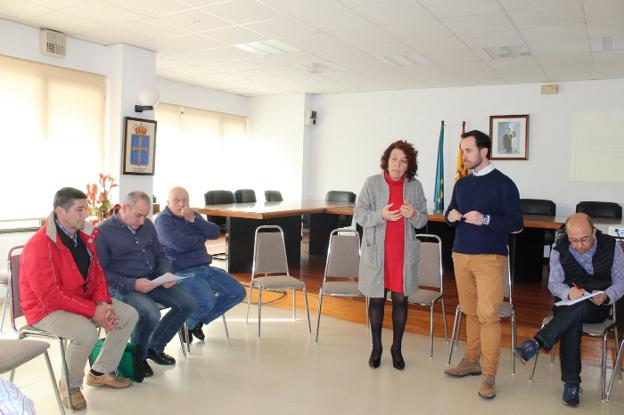 Los ganaderos de El Franco afectados por ataques de lobo reclaman cambios en la norma