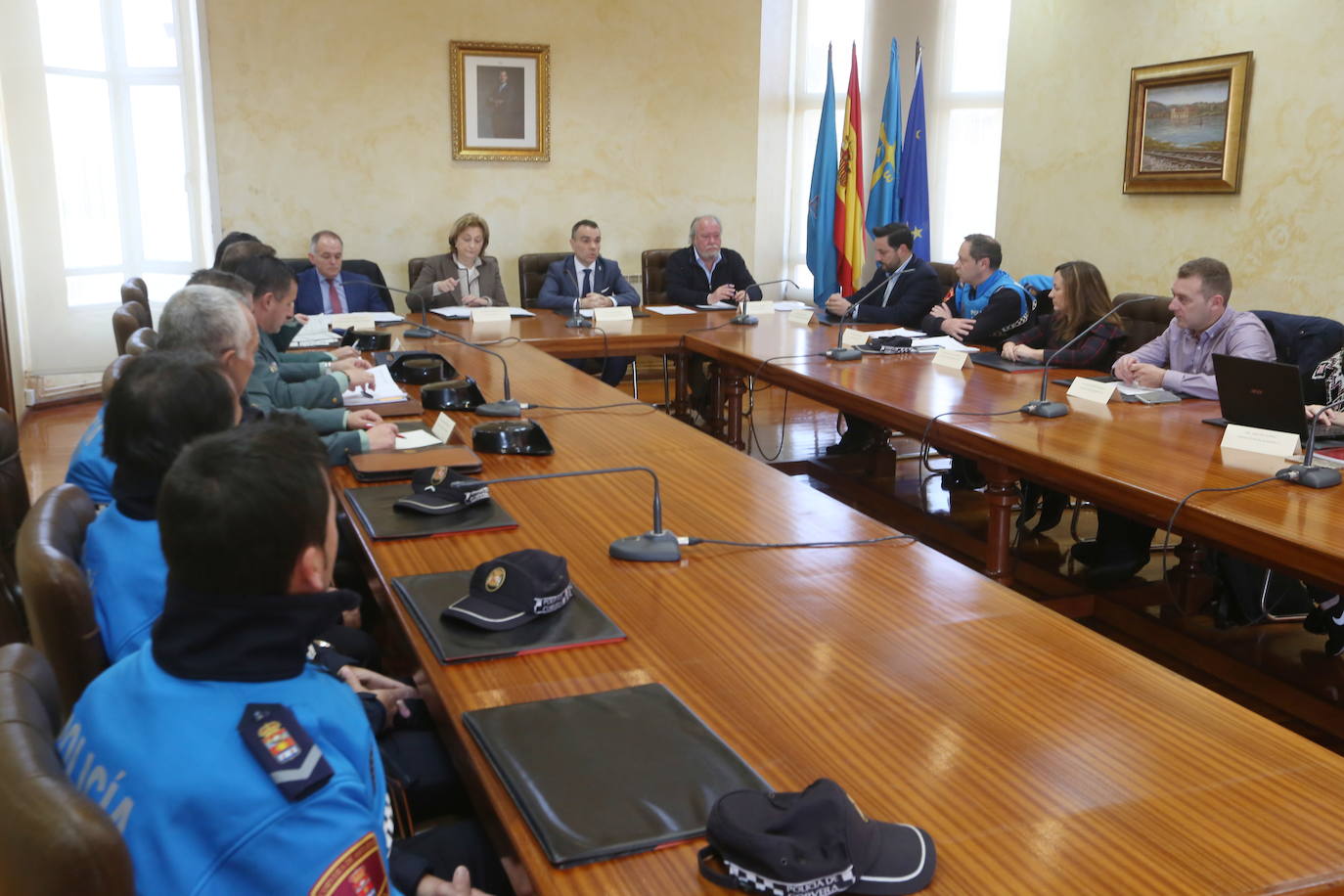 Corvera presenta a los nueve nuevos agentes de la Policía Local