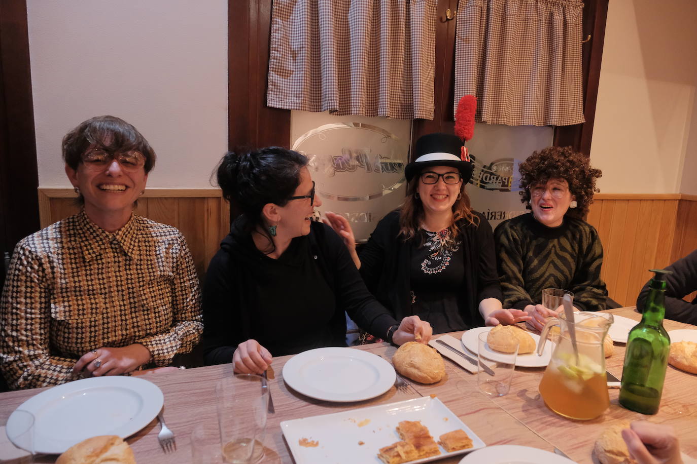 Fiesta reivindicativa en les Comadres de Gijón