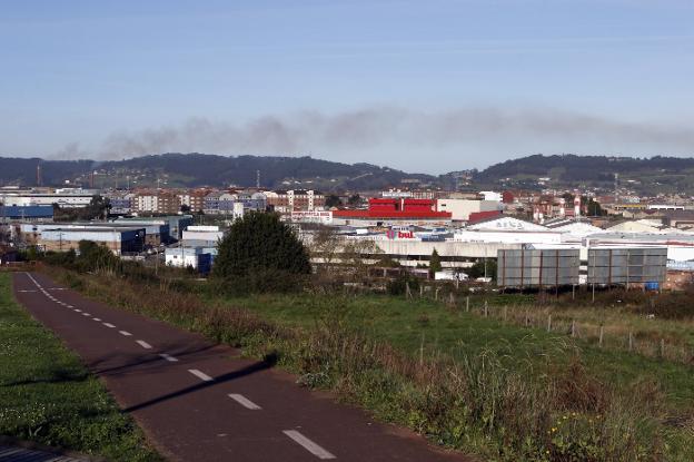 Arcelor mantiene que emite «por debajo de los límites que marca la normativa»