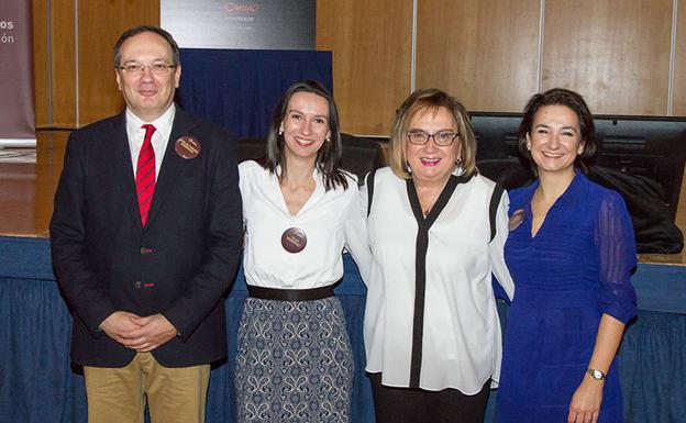 Los propietarios de Cafento, galardonados con el XI Premio Familia Empresaria