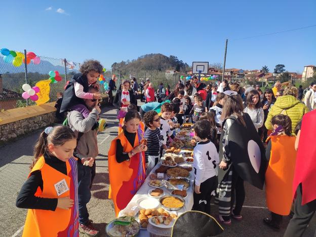 Cabranes homenajea a Beethoven en su carnaval