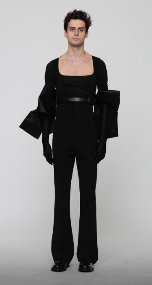 Coser en Asturias para desfilar en París