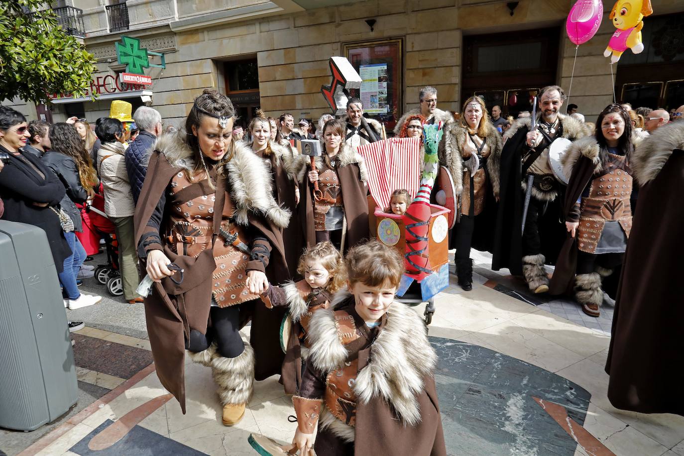 ¿Estuviste en el desfile infantil del Antroxu en Gijón? ¡Búscate!