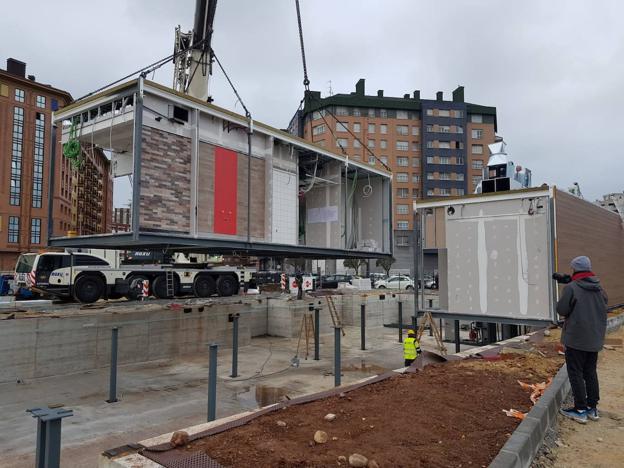 Comienza la instalación en Avilés del nuevo Burger King