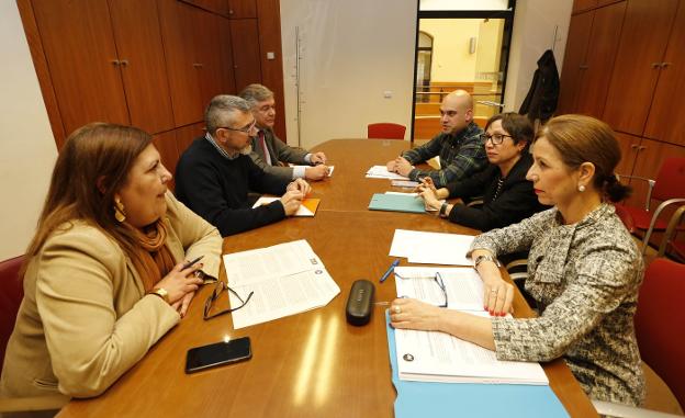 Los partidos se fijan como meta cerrar un texto por la Laboral para el Pleno de marzo