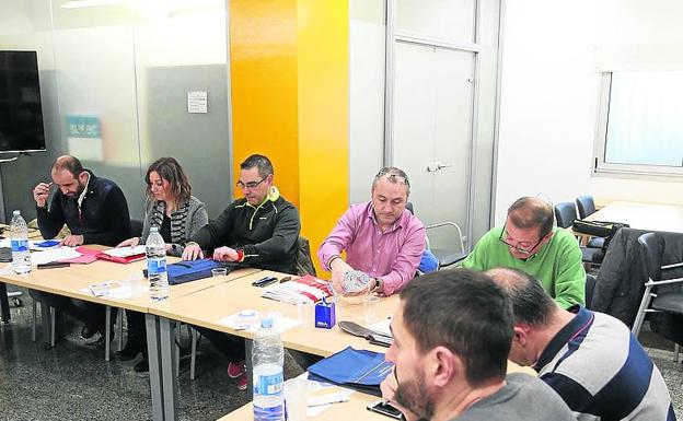 La plantilla de Expal, en el aire tras quince horas de negociación