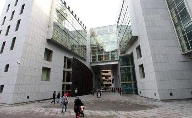 La Fiscalía pide cárcel para una mujer de Sotrondio por abandonar a sus ocho hijos