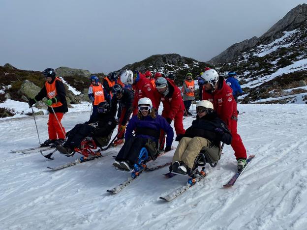 Esquí sin barreras en Fuentes de Invierno