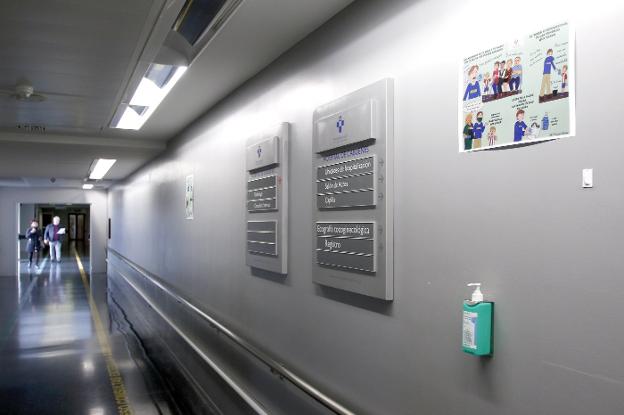 Coronavirus en Asturias | «Se nota que hay menos gente en el hospital»