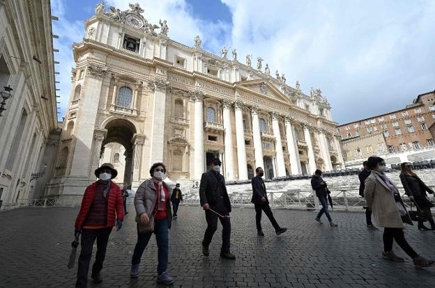 Coronavirus | El coronavirus llega al Vaticano