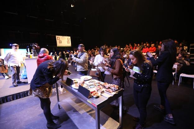 El Niemeyer enseña gastronomía con las estrellas Michelín