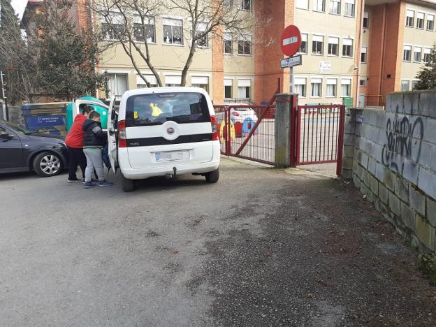 «Es un alivio que se ocupen de mi hijo después de 14 meses»