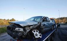 Dos personas han resultado heridas tras colisionar sus vehículos en la autopista de la Y