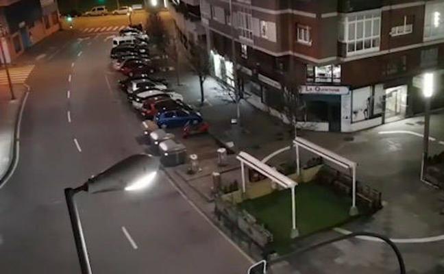 Caceroladas y gritos de «Arriba España» durante el discurso de Felipe VI