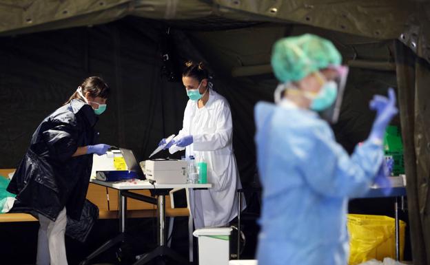 Coronavirus | Un consorcio de empresas asturianas comienzan a reciclar 500.000 mascarillas diarias