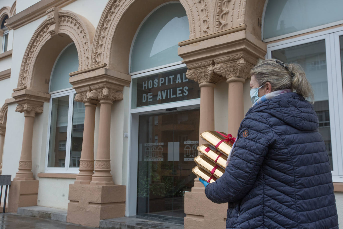 La confitería Josmar reparte bombones a sanitarios y cuerpos de seguridad