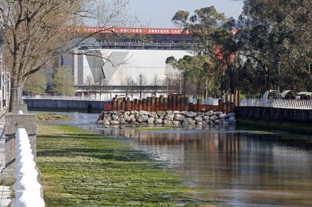 La Universidad inicia el análisis bacteriológico del Piles para determinar su grado de toxicidad