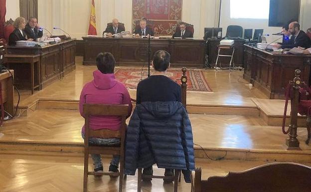 El posible ingreso en prisión de la pareja que grabó a las jugadores del Grisú, paralizado