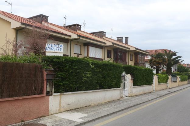 La venta de vivienda creció un 7% el último año con el repunte de Ribadesella y Cangas